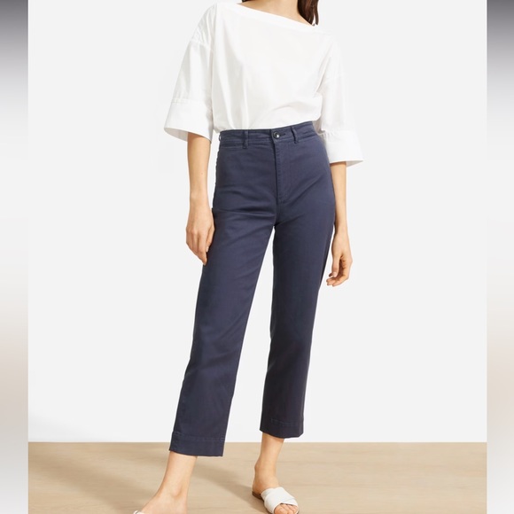 Lightweight straight leg crop - Picture 2 of 7